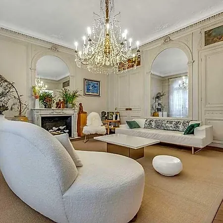 Luxury House Vip Service - Arc De Triomphe Hotel 3*