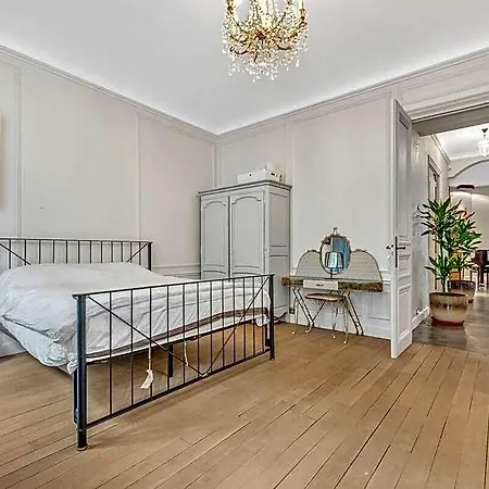 Luxury House Vip Service - Arc De Triomphe Hotel