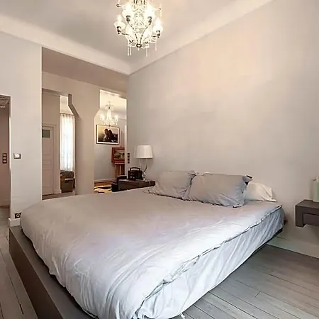 Luxury House Vip Service - Arc De Triomphe Hotel 3*