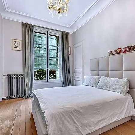 Szálloda Luxury House Vip Service - Arc De Triomphe 3*